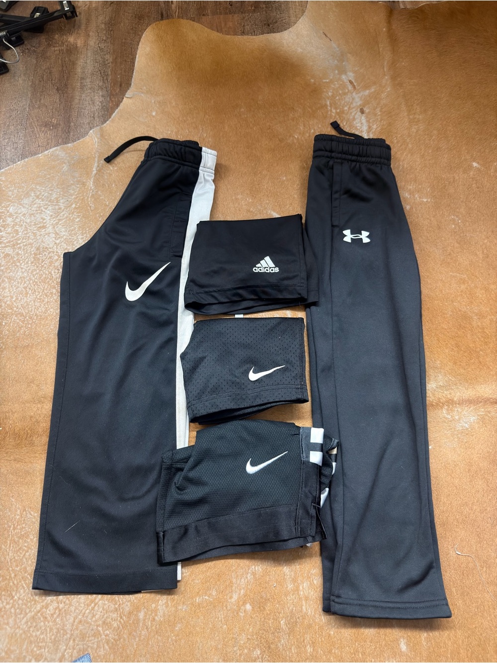 Kids Bundle!Nike| Unde Armour | Adidas boys Athletic Bottoms - Brand Active XS